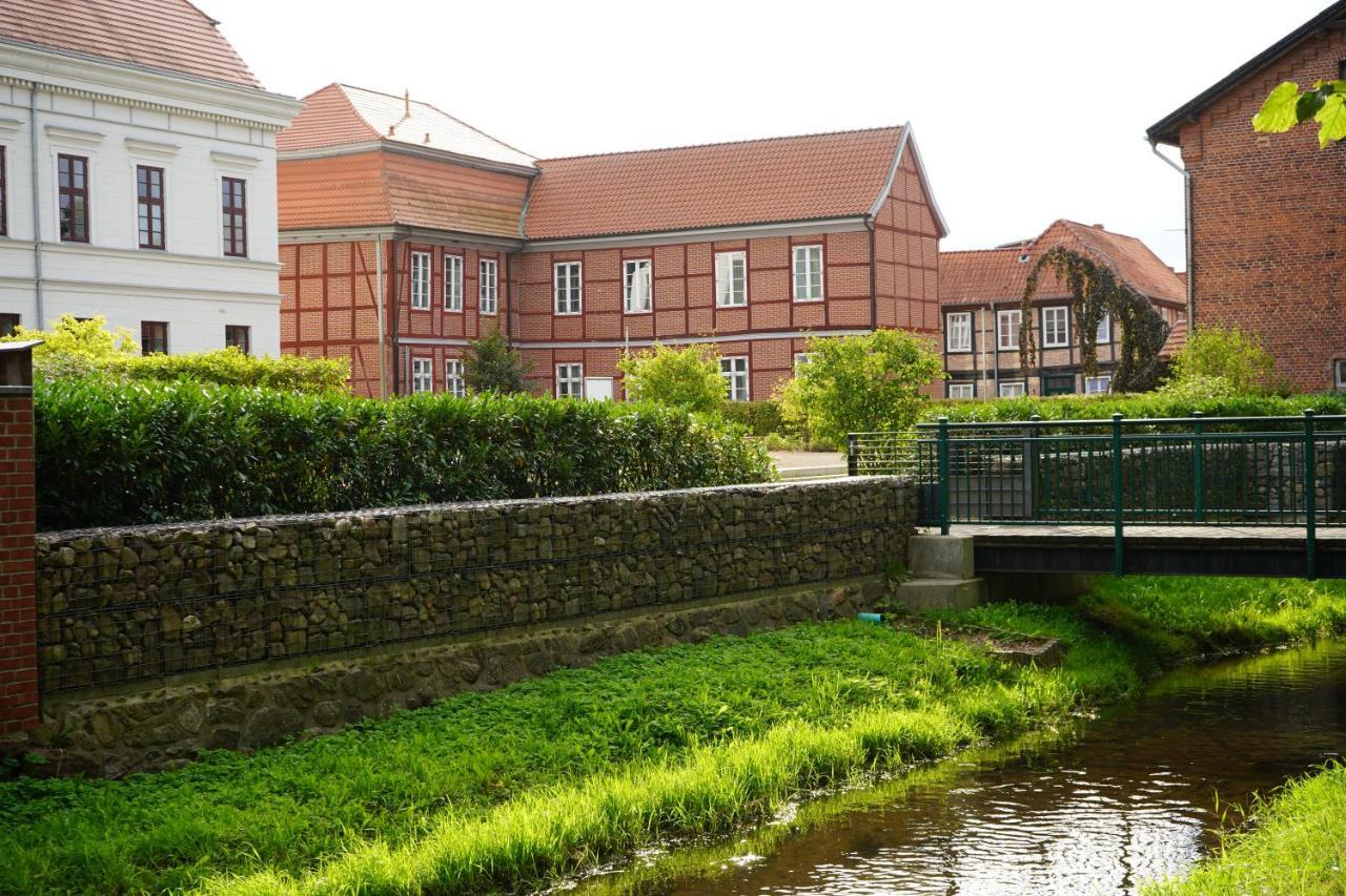 Ferienwohnungen Hafenblick Boizenburg Esterno foto